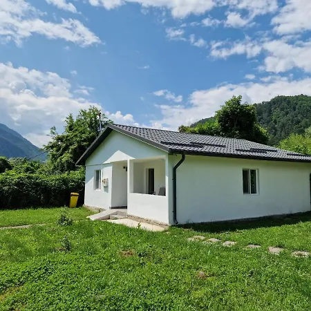 Green Nest Brezoi Exterior photo