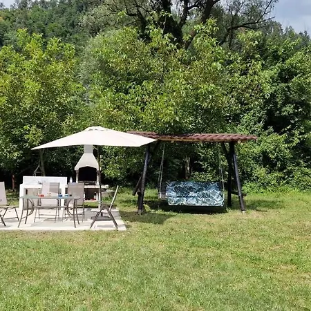 Green Nest Brezoi Exterior photo